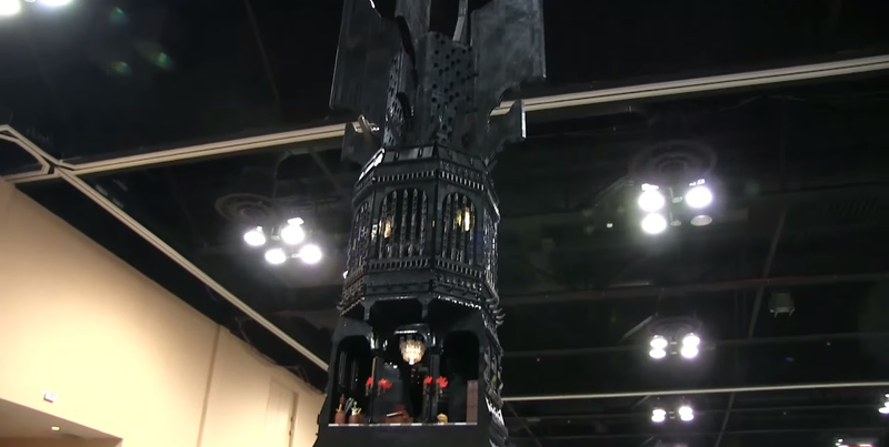 Illustration for article titled Esta réplica en Lego de la Torre de Saruman mide más de 2 metros